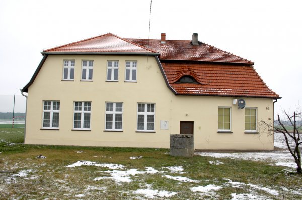 - swietlica_brzostkow.jpg - swietlica_brzostkow.jpg